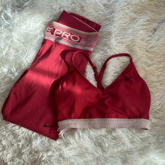 matching nike set - Picture 2 of 7